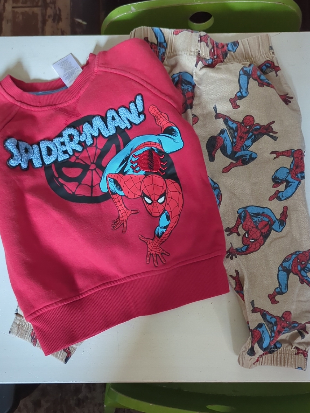 Red Spider-Man Kids Sweatshirt & Pants Set